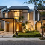 Arsiteku desain bangun tahap perencanaan lahan untuk rumah idaman.